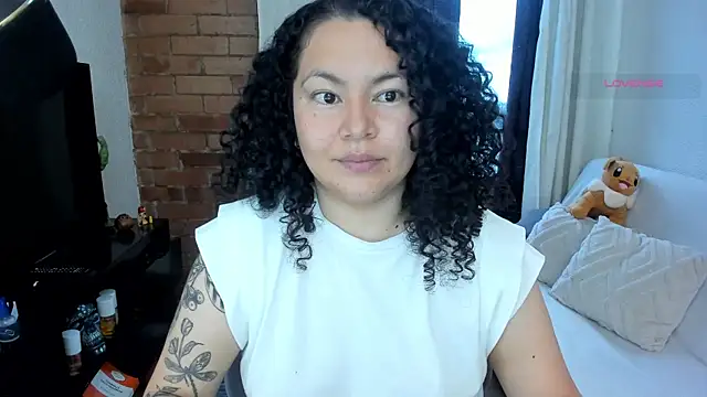 Snapshot of MissBronte chatting on 3, 6, 2026 MissBronte online show from 3, 6, 2026