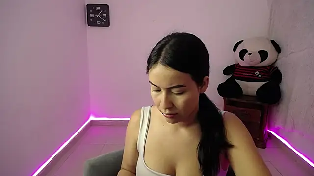 Snapshot of Shilot_ms chatting on 5, 5, 2026 Shilot ms online show from 5, 5, 2026