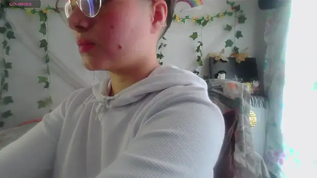 Meiling san online show from 27, 4, 2026