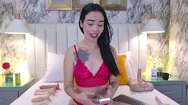 Sophie Vega online show from 10, 6, 2026