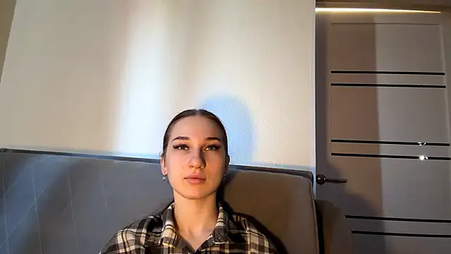 OliviaBuckaloo online show from 26, 4, 2026