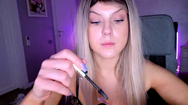 ChristieBlace online show from 5, 6, 2026