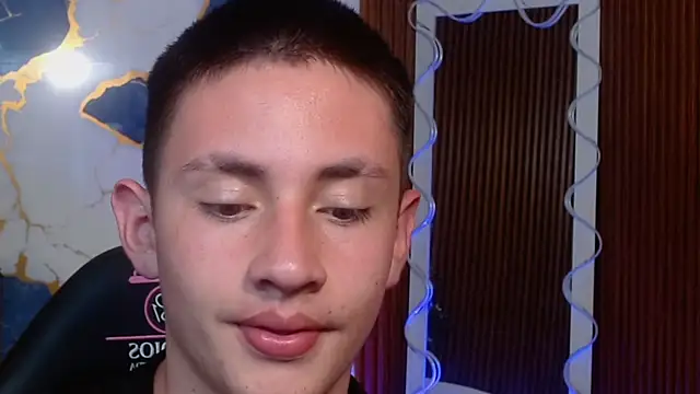 Snapshot of Andres_Tay chatting on 7, 5, 2026 Andres Tay online show from 7, 5, 2026