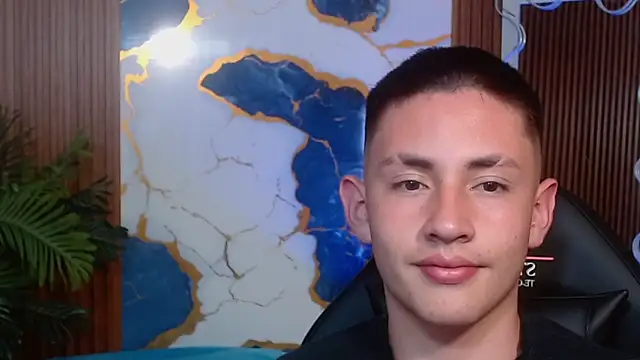 Snapshot of Andres_Tay chatting on 8, 5, 2026 Andres Tay online show from 8, 5, 2026