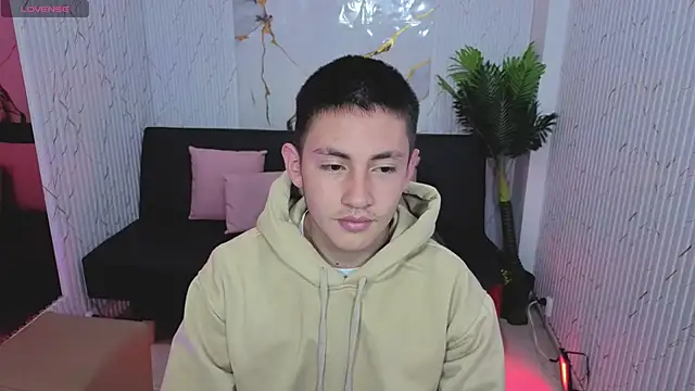 Snapshot of Andres_Tay chatting on 27, 5, 2026 Andres Tay online show from 27, 5, 2026