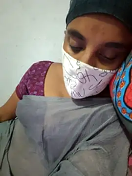 Snapshot of Tamil_Hot_HoneyBee chatting on 14, 5, 2026 Tamil Hot HoneyBee online show from 14, 5, 2026