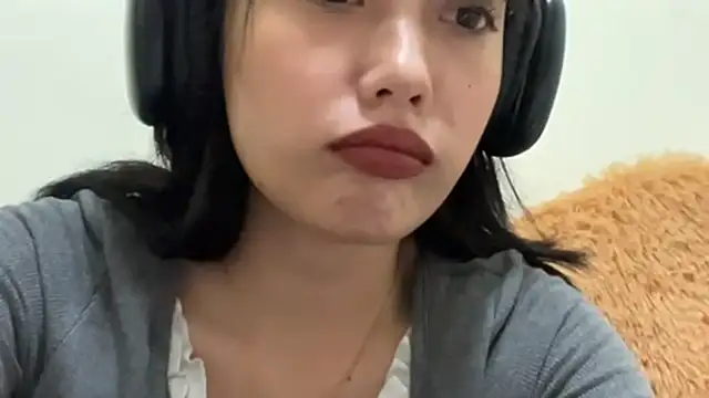 WilliemaeLourenco online show from 26, 4, 2026