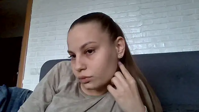  Linsyy ee  online show from 4, 6, 2026