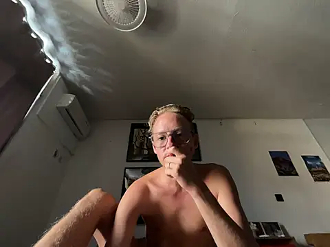 BlondieVelvet online show from 1, 5, 2026