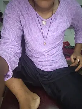Snapshot of ESHA-LOVE chatting on 8, 6, 2026 ESHA-LOVE online show from 8, 6, 2026