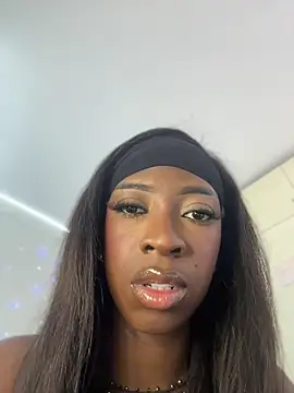 SpicySweetie online show from 6, 5, 2026
