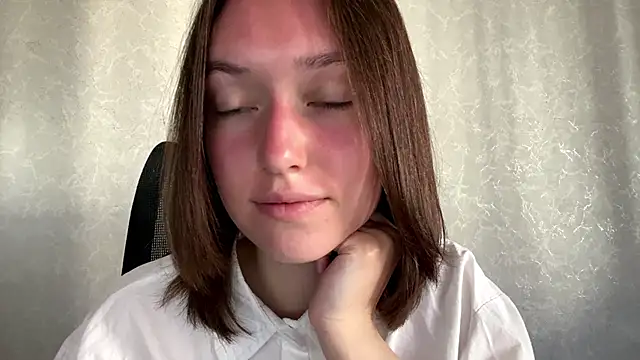 LisaSunrise online show from 2, 5, 2026