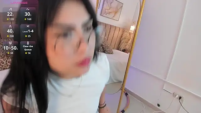 SofiVelvet  online show from 8, 5, 2026