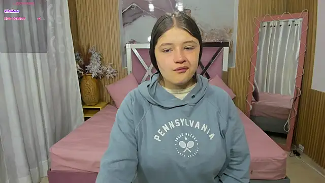Snapshot of Krysstal_tay1 chatting on 28, 5, 2026 Krysstal tay1 online show from 28, 5, 2026