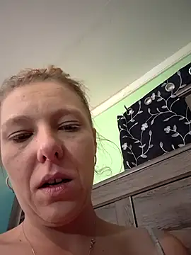 lickybaby26 online show from 5, 5, 2026