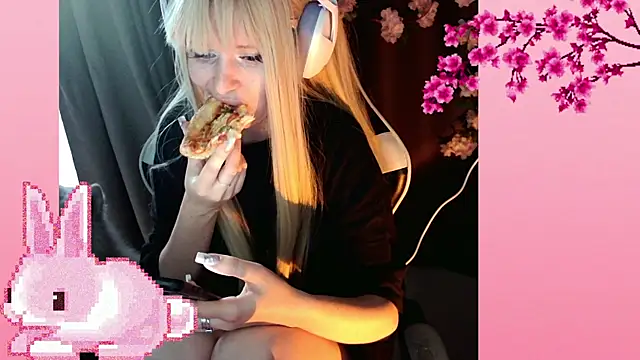 Snapshot of AmmiRinn chatting on 13, 6, 2026 AmmiRinn online show from 13, 6, 2026