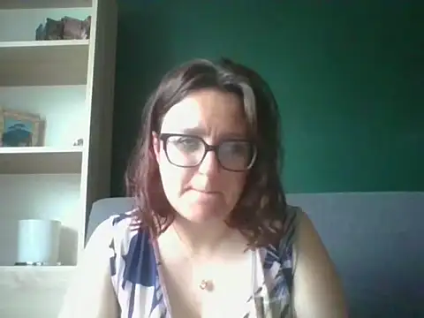Snapshot of sensual_paris chatting on 1, 6, 2026 sensual paris online show from 1, 6, 2026