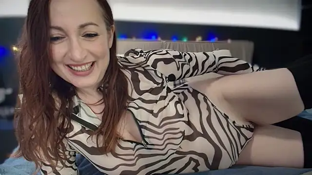 Snapshot of Peachy_ chatting on 7, 2, 2025 Peachy online show from 7, 2, 2025