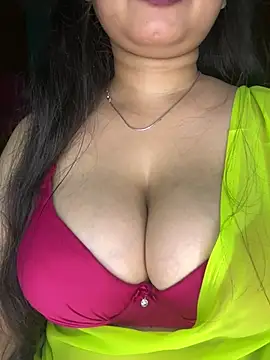 Naughty pooja44 online show from 26, 5, 2026