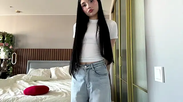 MerlynPoor online show from 10, 5, 2026