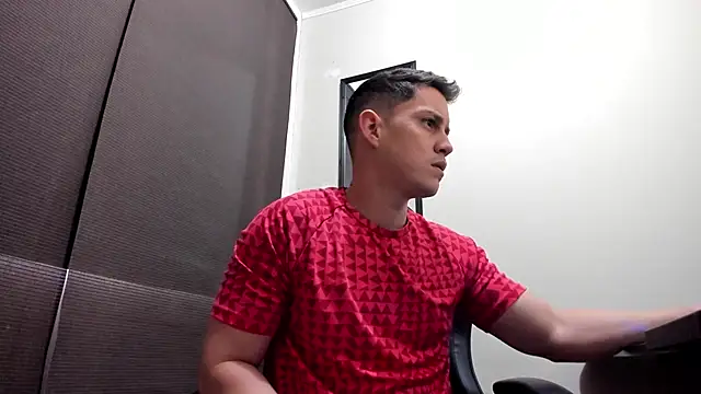 Snapshot of KendricTorres chatting on 20, 5, 2026 KendricTorres online show from 20, 5, 2026