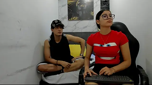 sweetauracouple online show from 6, 7, 2026