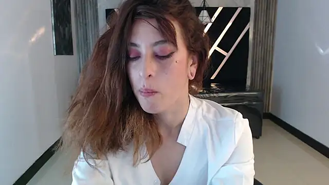 Snapshot of DamiaOshun_ch chatting on 13, 5, 2026 DamiaOshun ch online show from 13, 5, 2026
