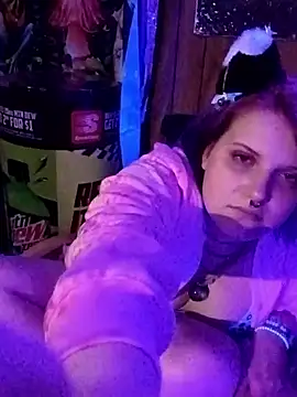 Snapshot of yourfavfallenstar chatting on 30, 4, 2026 yourfavfallenstar online show from 30, 4, 2026