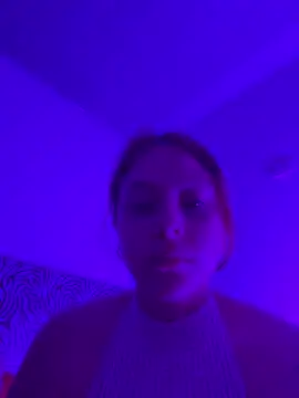 Snapshot of HayleyRoss_ chatting on 6, 6, 2026 HayleyRoss online show from 6, 6, 2026