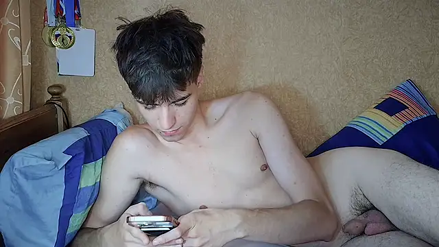 Snapshot of Dima-Cute chatting on 4, 7, 2026 Dima-Cute online show from 4, 7, 2026