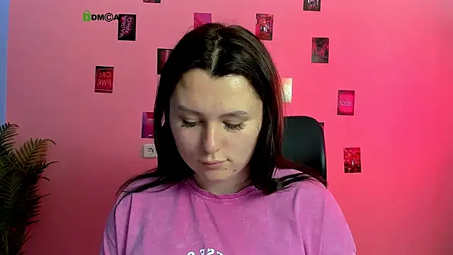 Snapshot of luna_noct chatting on 25, 7, 2026 luna noct online show from 25, 7, 2026