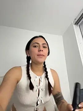 Snapshot of EmilyCxx chatting on 13, 6, 2026 EmilyCxx online show from 13, 6, 2026