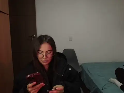 Snapshot of abbyyandmaxx chatting on 8, 5, 2026 abbyyandmaxx online show from 8, 5, 2026