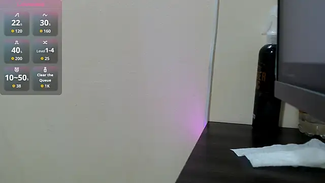 LUCYXS1 online show from 17, 6, 2026