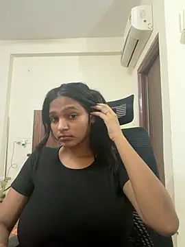 PIHU01990 online show from 30, 4, 2026