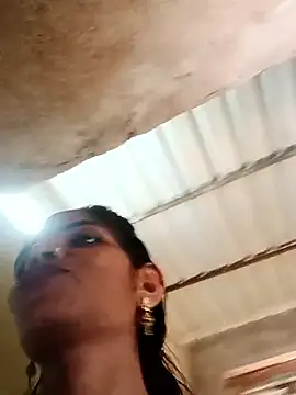 Snapshot of Khushi_lodha chatting on 6, 6, 2026 Khushi lodha online show from 6, 6, 2026