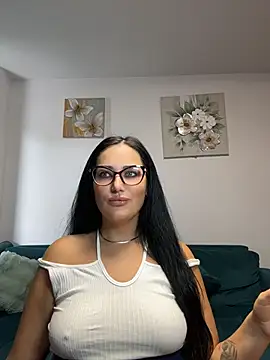 Snapshot of AnyEvyy chatting on 27, 7, 2026 AnyEvyy online show from 27, 7, 2026