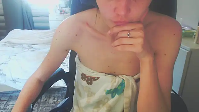 juili juili online show from 6, 5, 2026