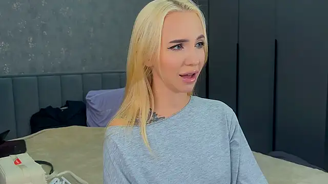 Snapshot of Sabrinkaaa chatting on 4, 5, 2026 Sabrinkaaa online show from 4, 5, 2026