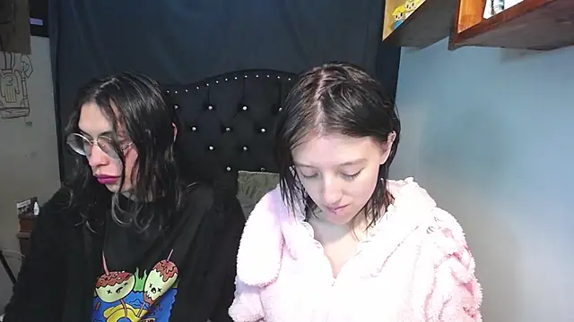 Blair y Briar online show from 28, 7, 2026