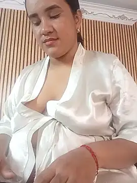 NATY BUSTOS online show from 29, 5, 2026
