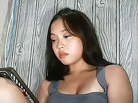 Snapshot of Yours_AsianPinayGirl18 chatting on 31, 7, 2026 Yours AsianPinayGirl18 online show from 31, 7, 2026