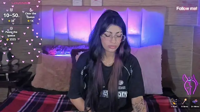 mia smoke  online show from 29, 6, 2026