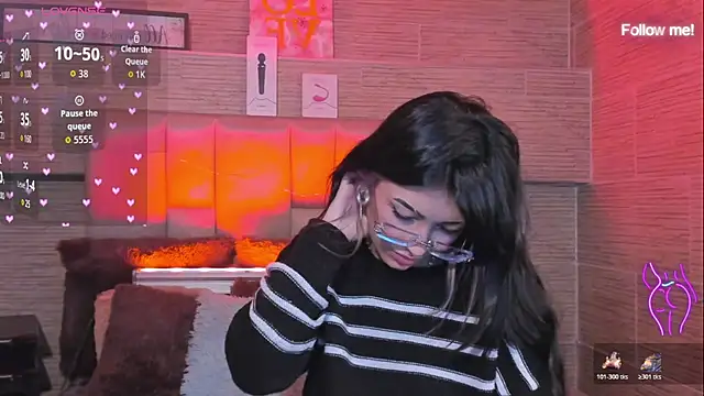 mia smoke  online show from 15, 7, 2026