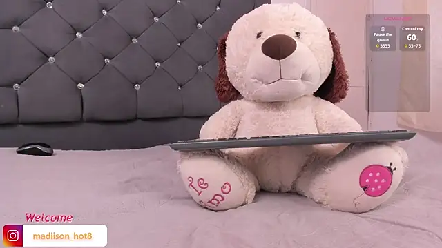 Snapshot of madiison_hot chatting on 28, 7, 2026 madiison hot online show from 28, 7, 2026