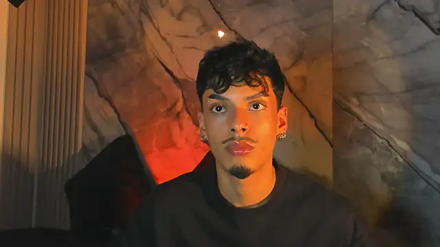 Snapshot of AlexLaurent chatting on 12, 6, 2026 AlexLaurent online show from 12, 6, 2026