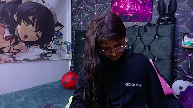 Snapshot of Noa_lau chatting on 14, 7, 2026 Noa lau online show from 14, 7, 2026