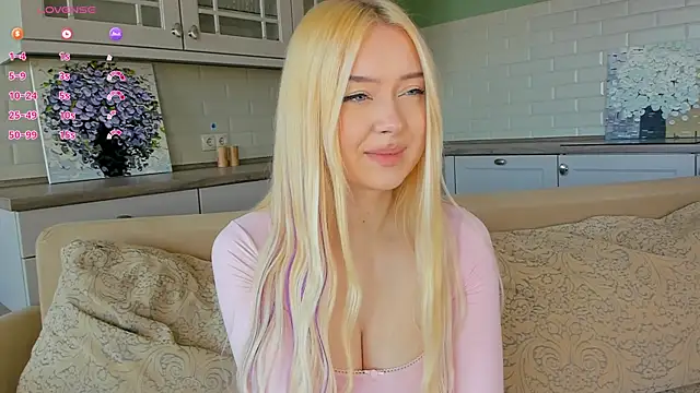 Snapshot of Chanelbayerr chatting on 26, 6, 2026 Chanelbayerr online show from 26, 6, 2026