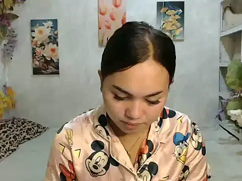 Snapshot of ur_asiankat chatting on 26, 6, 2026 ur asiankat online show from 26, 6, 2026