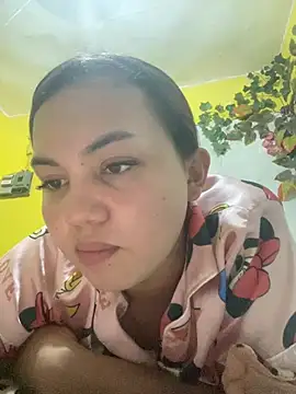 Snapshot of ur_asiankat chatting on 13, 7, 2026 ur asiankat online show from 13, 7, 2026
